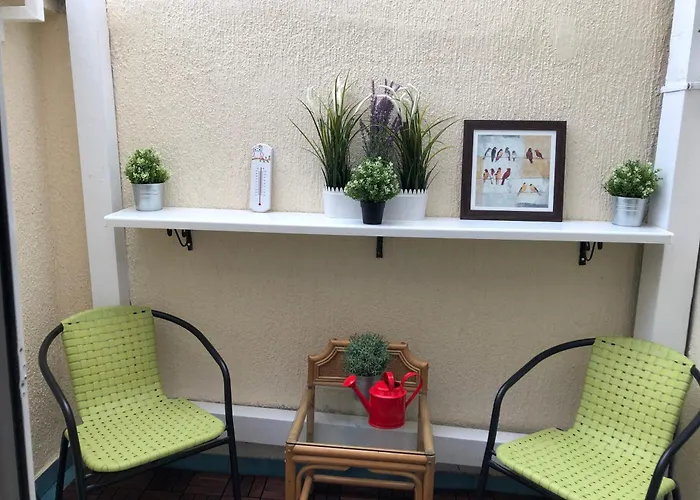 Amn Center Apartment